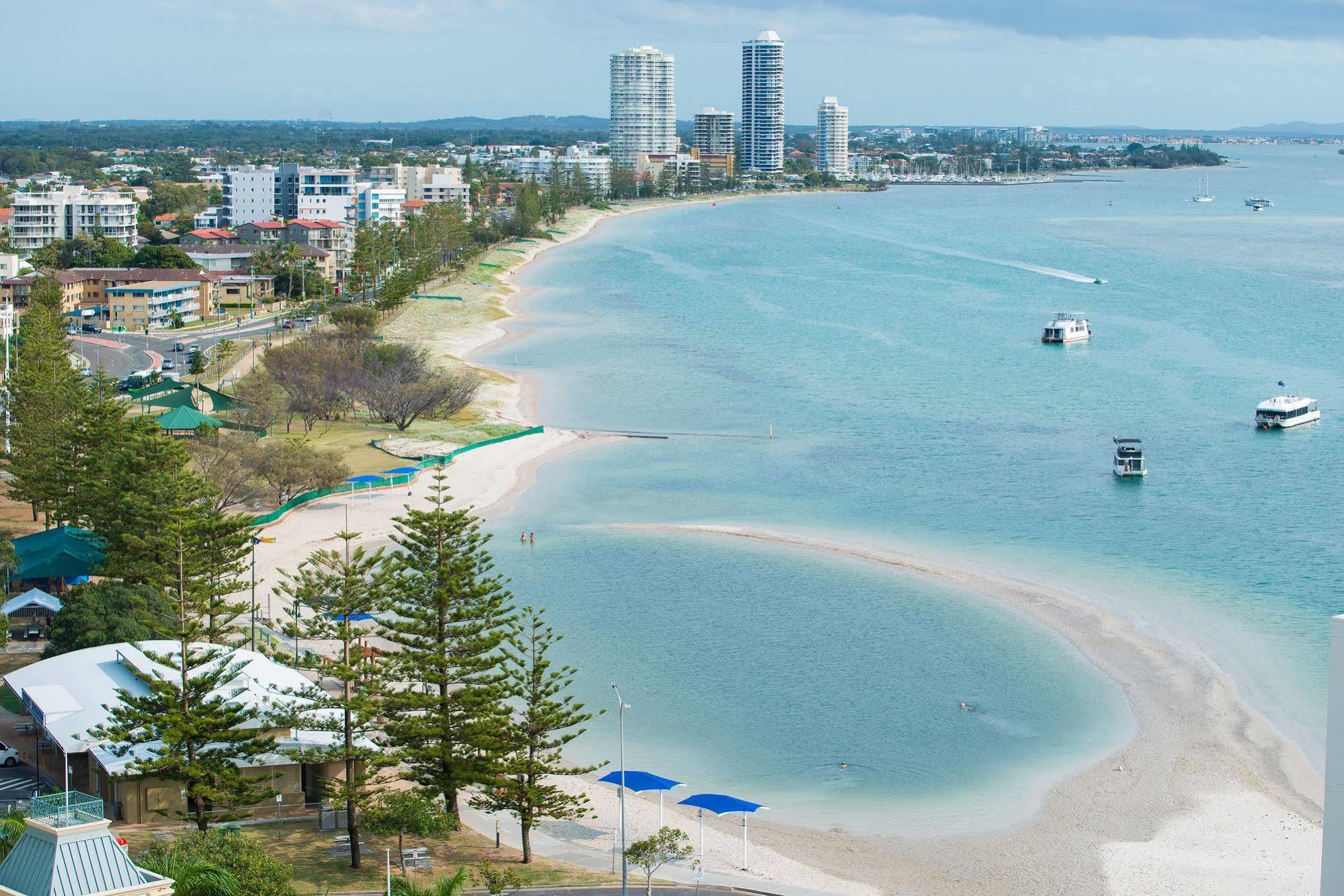 Sandy Point Beach Resort Gold Coast Eksteriør bilde